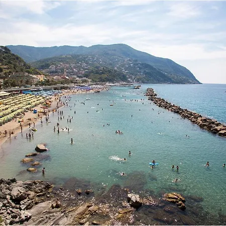 Nice Apartment In Moneglia With House Sea View Exterior photo