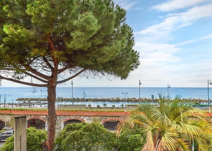 Nice Apartment In Moneglia With House Sea View